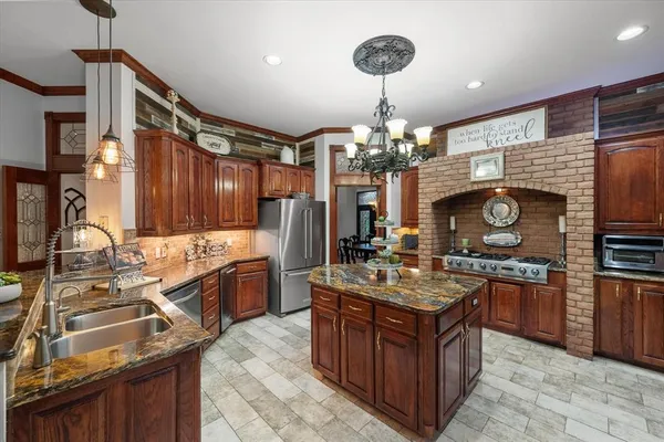 $774,900 | 719 Morningside Drive, Mansfield, TX 76063