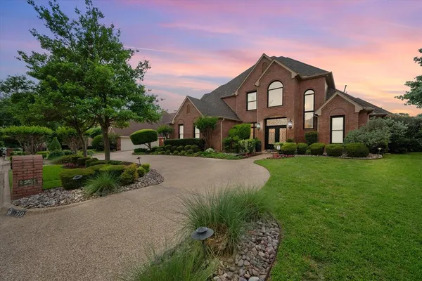 $774,900 | 719 Morningside Drive, Mansfield, TX 76063