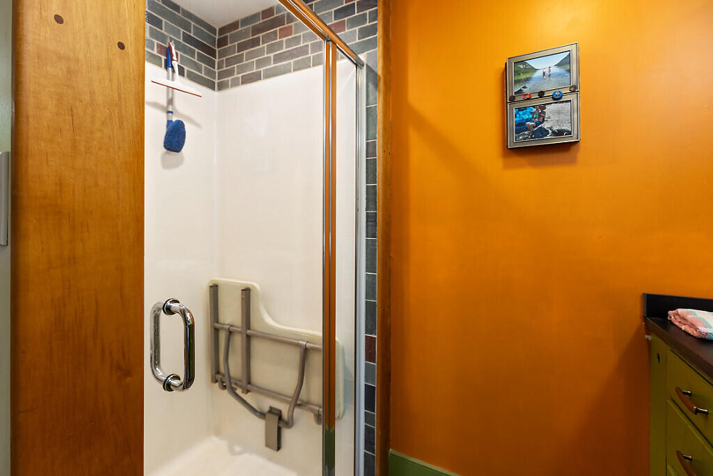 850 Lawrence Road Pownal, ME 04069 - Photo 25 of 87 38_BP5A0610_DxO_mls