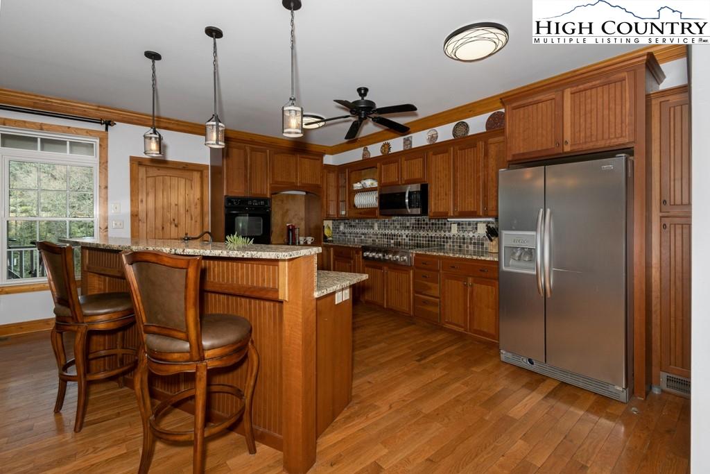 249 Gualtney Road Banner Elk, NC 28604 - Photo 11 of 34 Gallery Image 11