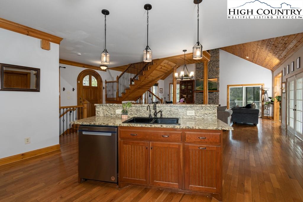 249 Gualtney Road Banner Elk, NC 28604 - Photo 14 of 34 Gallery Image 14