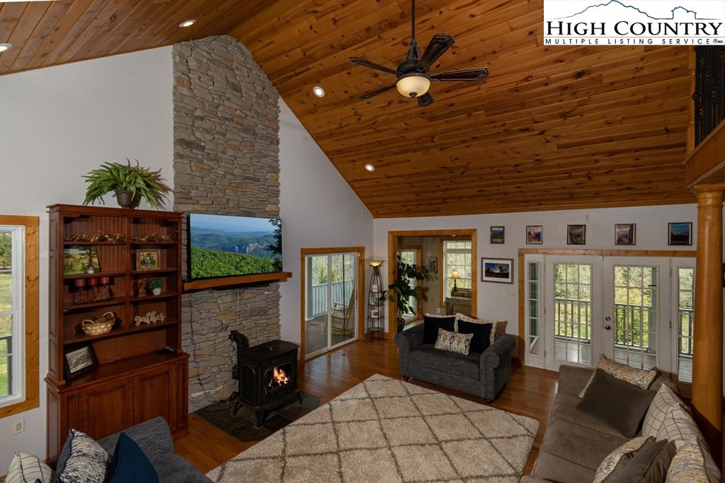 249 Gualtney Road Banner Elk, NC 28604 - Photo 8 of 34 Gallery Image 8