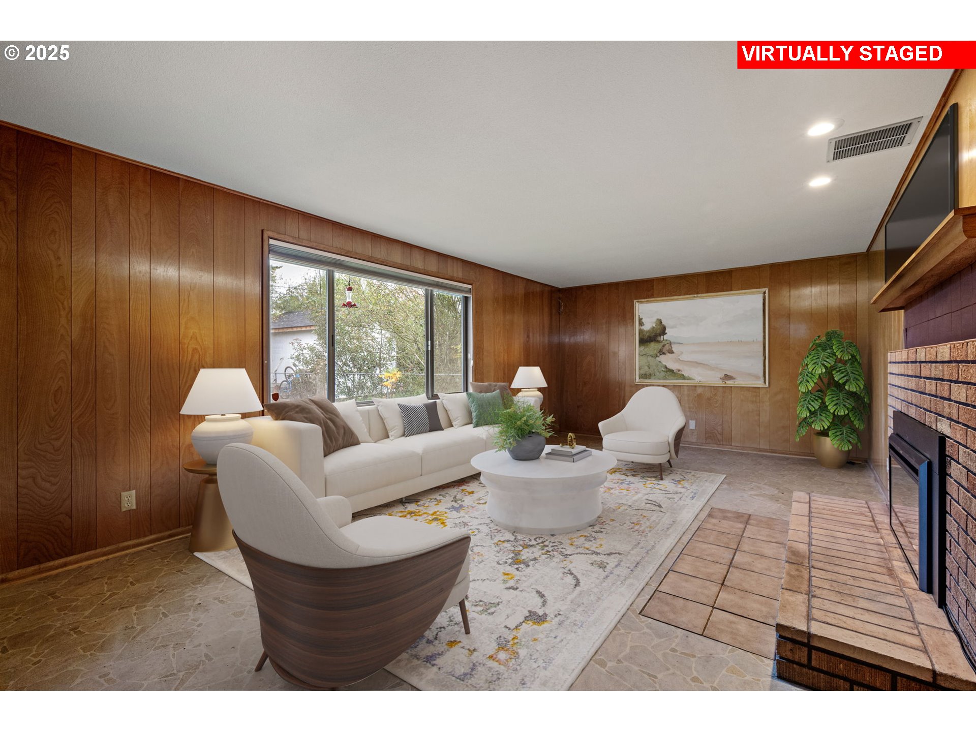 236 Greenvale Drive Springfield, OR 97477 - Photo 15 of 33 Family Room