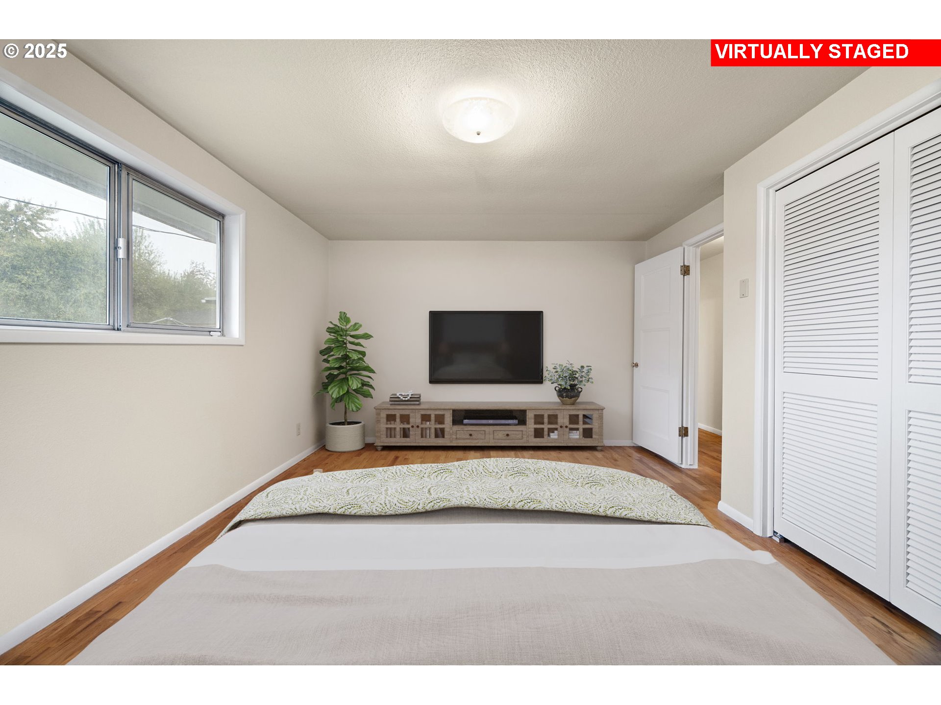 236 Greenvale Drive Springfield, OR 97477 - Photo 24 of 33 Bedroom, Primary