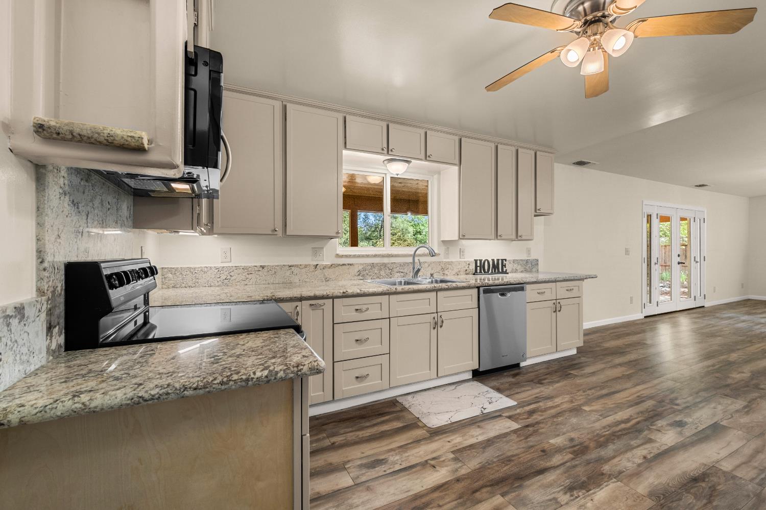 4612 South Point Road Diamond Springs, CA 95619 - Photo 9 of 68