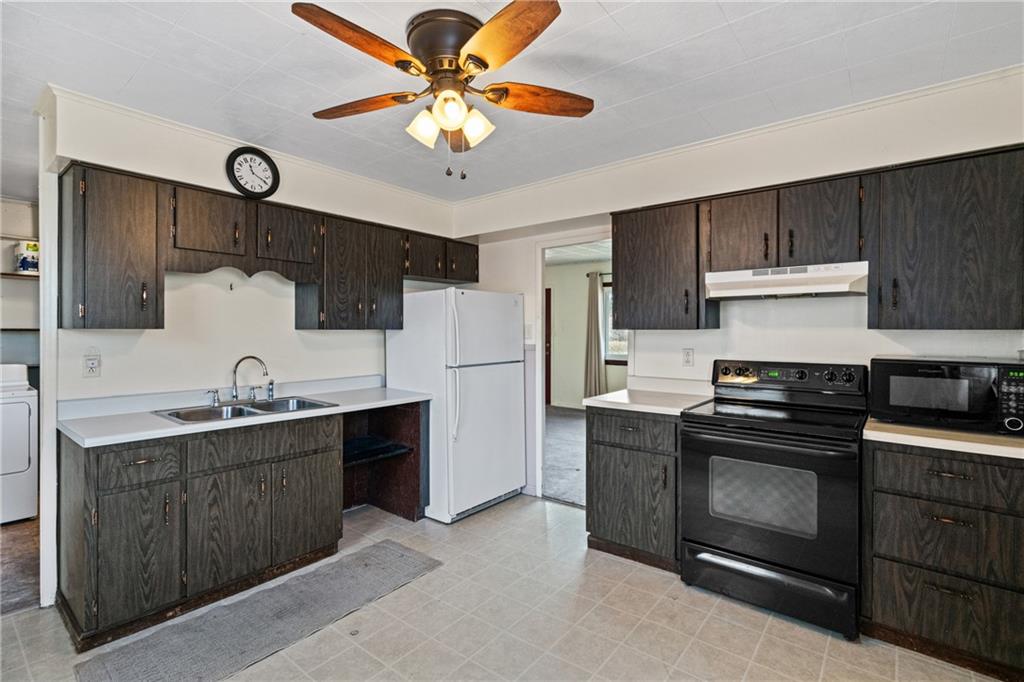 1926 Maratta Road Aliquippa, PA 15001 - Photo 4 of 21 Gallery Image 4