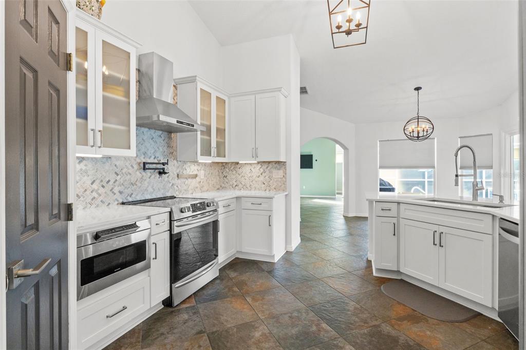 3456 Hanging Moss Loop Spring Hill, FL 34609 - Photo 18 of 81