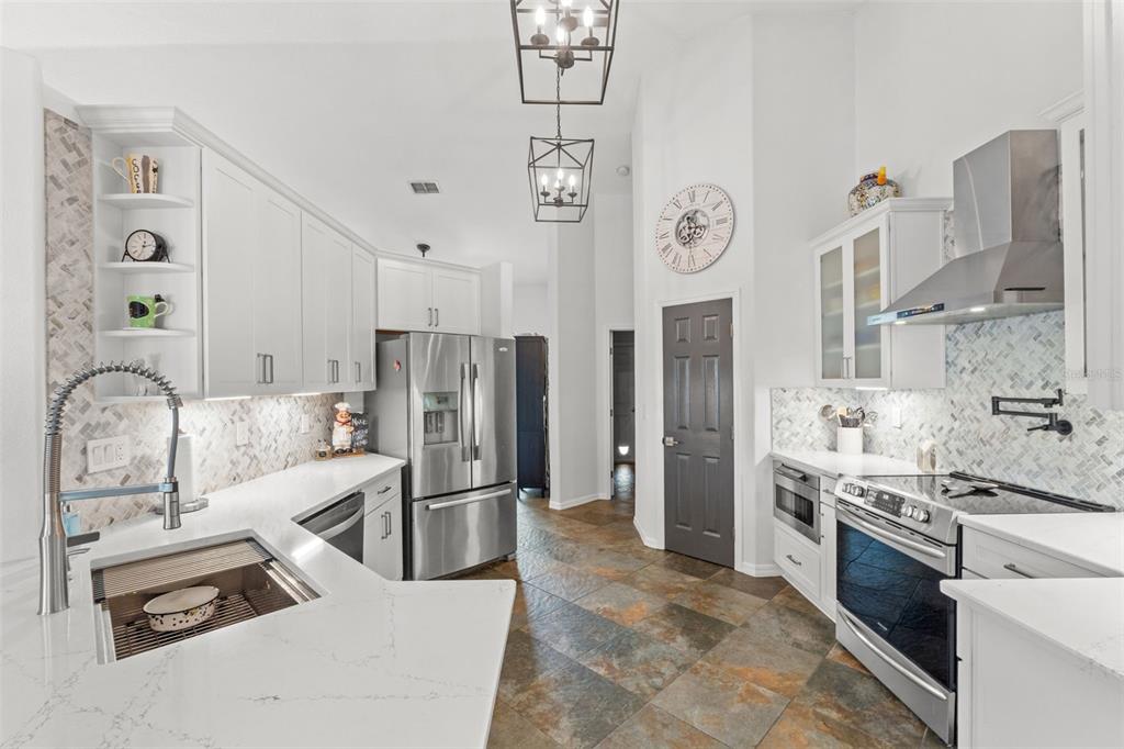 3456 Hanging Moss Loop Spring Hill, FL 34609 - Photo 19 of 81