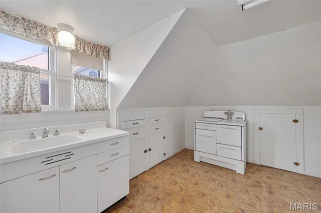 $198,500 | 640 North 3rd Street, Ste. Genevieve, MO 63670