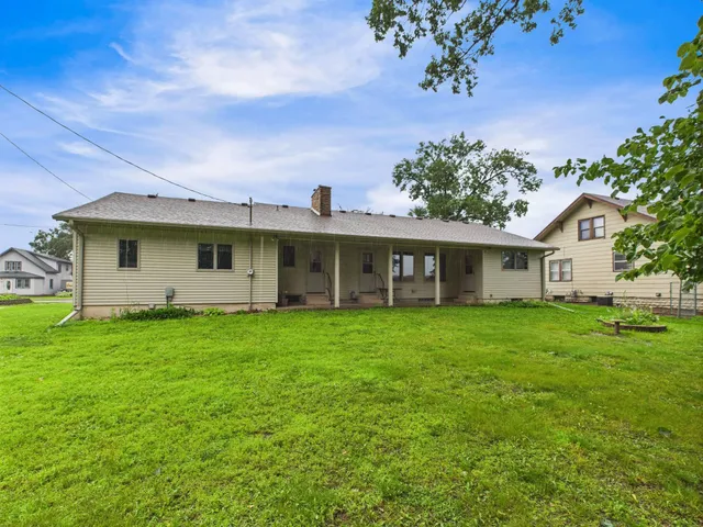 $299,900 | 160 1st Street, Albany, MN 56307