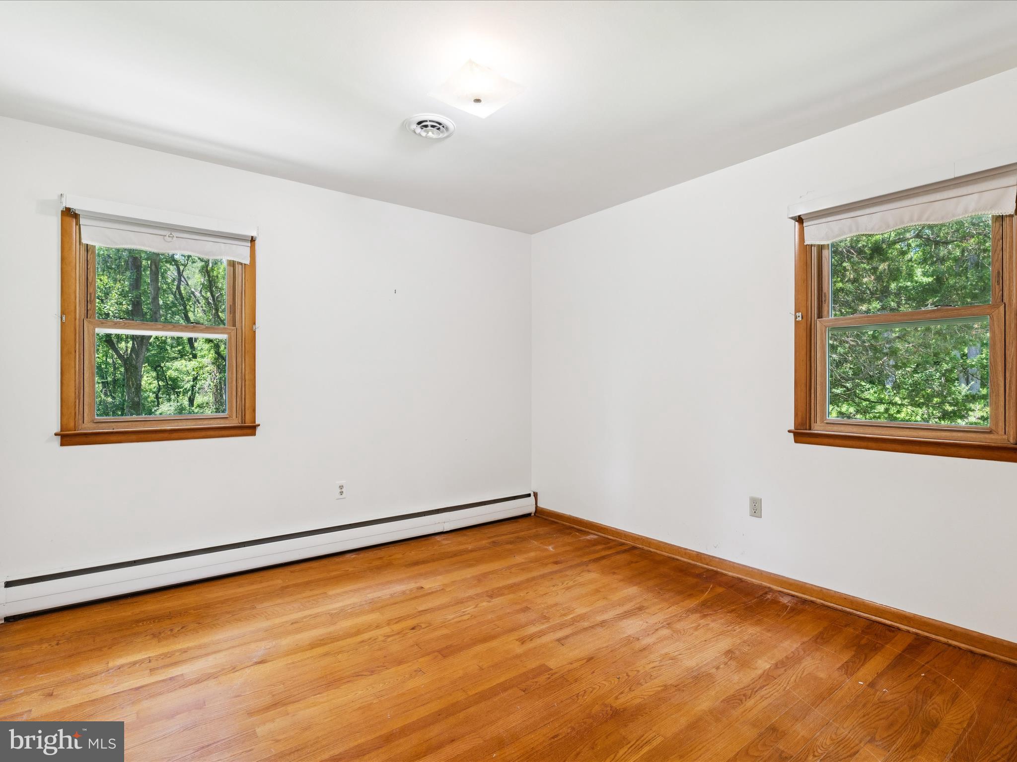 5149 Shookstown Road Frederick, MD 21702 - Photo 23 of 44 an empty room with a window