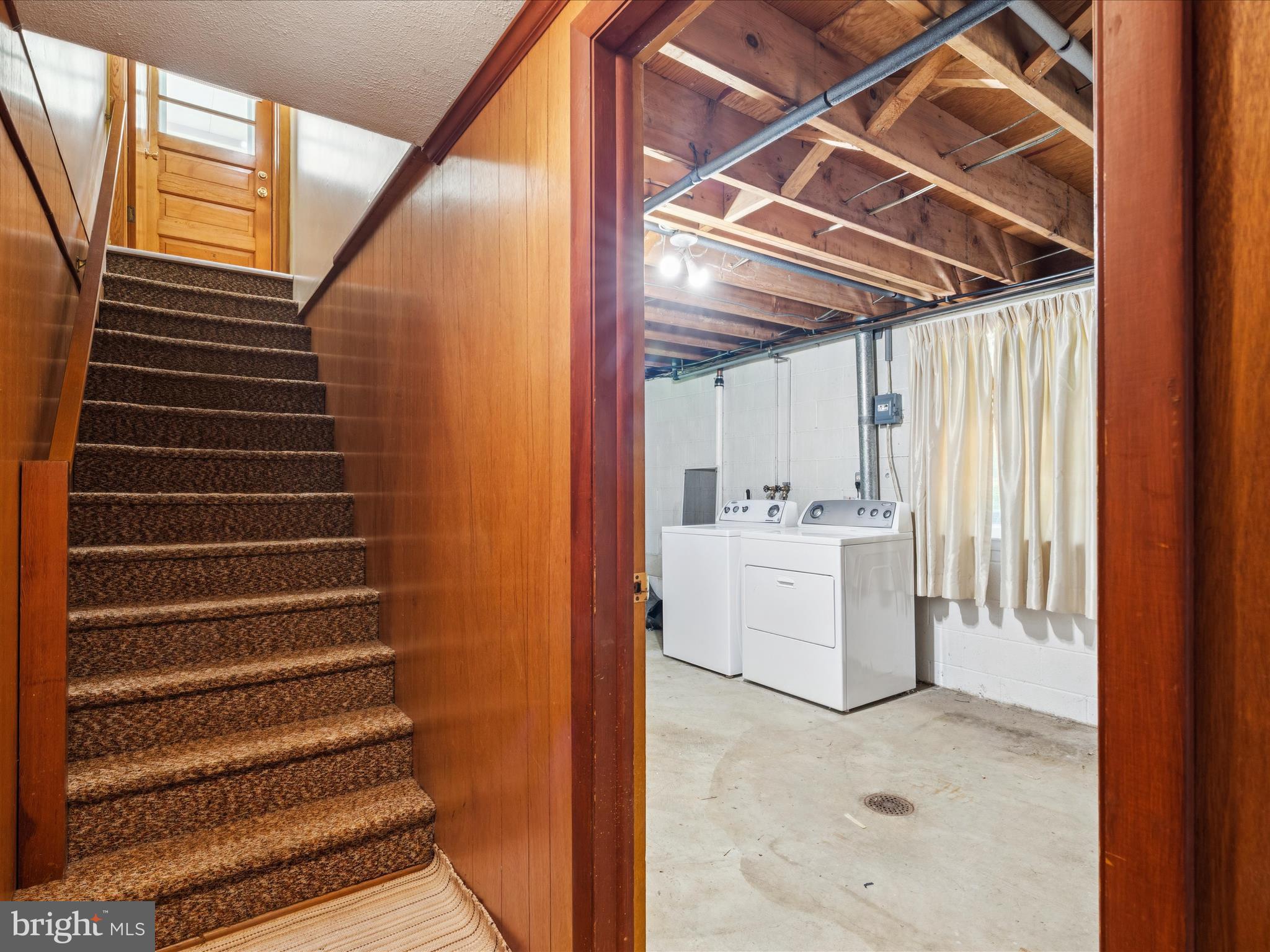 5149 Shookstown Road Frederick, MD 21702 - Photo 25 of 44 a view of entryway with washer and dryer