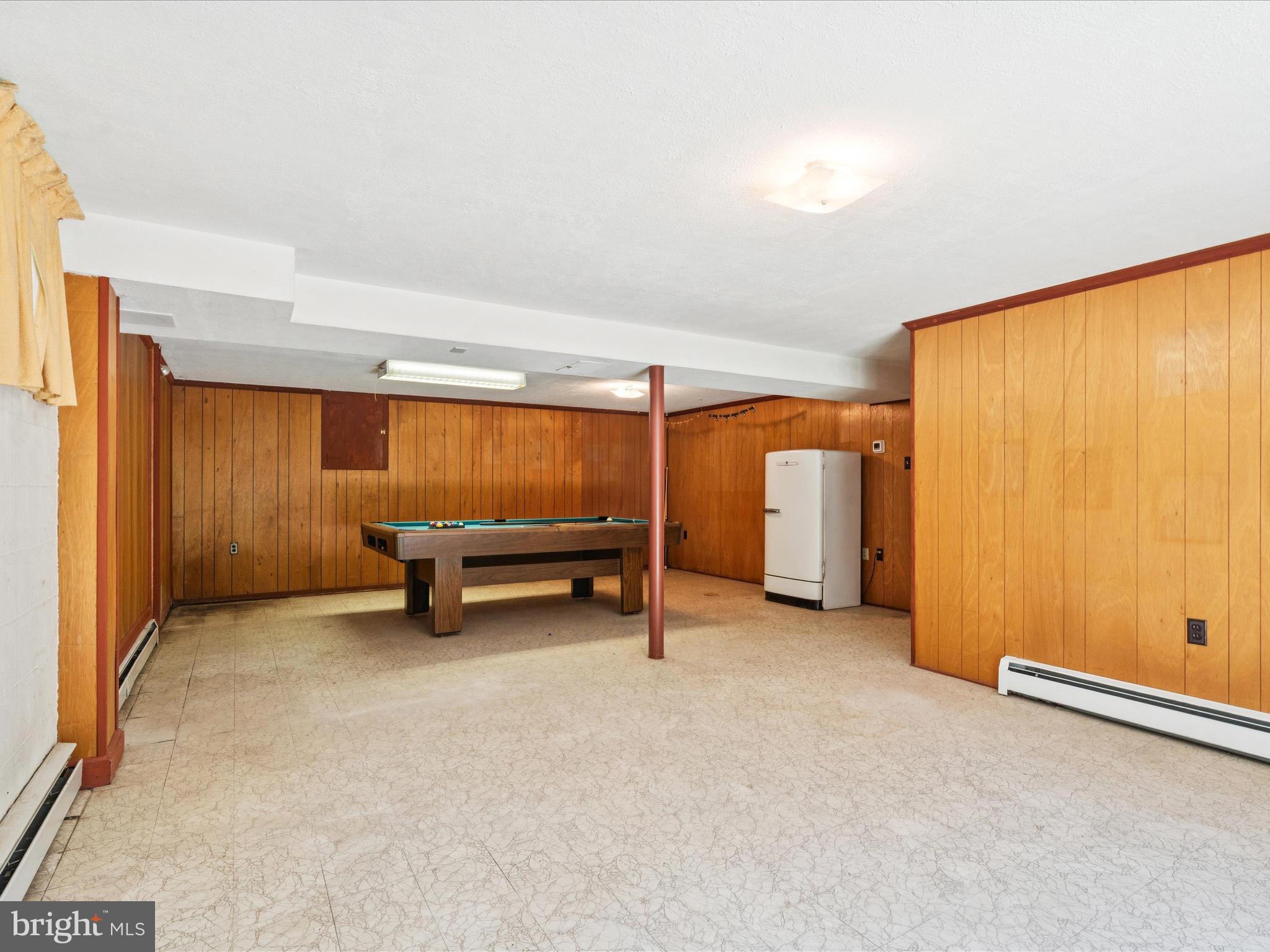5149 Shookstown Road Frederick, MD 21702 - Photo 29 of 44 an empty room with furniture and a window