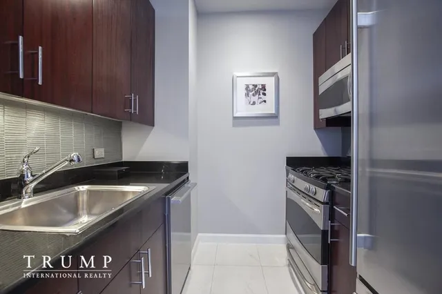 $2,050,000 | 1 Central Park West, Unit 808 | Upper West Side