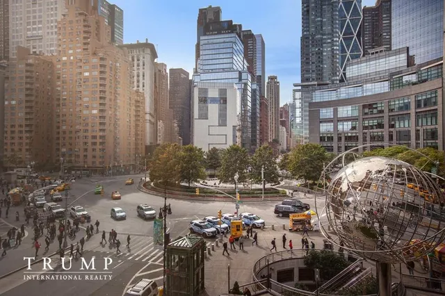 $2,050,000 | 1 Central Park West, Unit 808 | Upper West Side