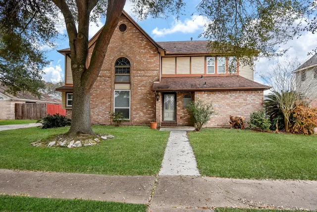 $2,300 | 15502 Rio Plaza Drive, Houston, TX 77083