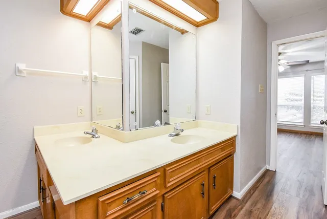 $2,300 | 15502 Rio Plaza Drive, Houston, TX 77083