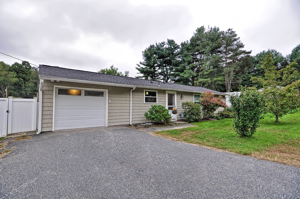 82 Raymond Road Marlborough, MA 01752 - Photo 1 of 29 Gallery Image 1
