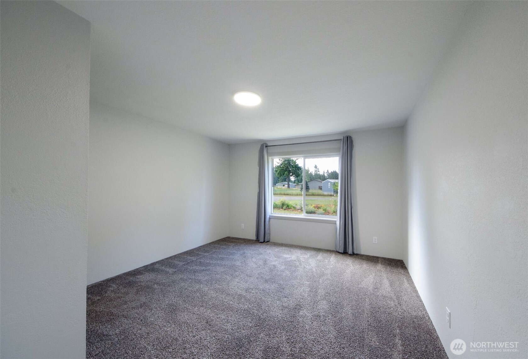 17728 Irwin Street Southwest Rochester, WA 98579 - Photo 8 of 21