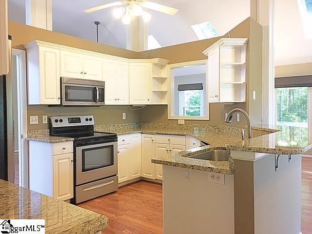22 Chantilly Rue Court Simpsonville, SC 29681 - Photo 7 of 25 Gallery Image 7