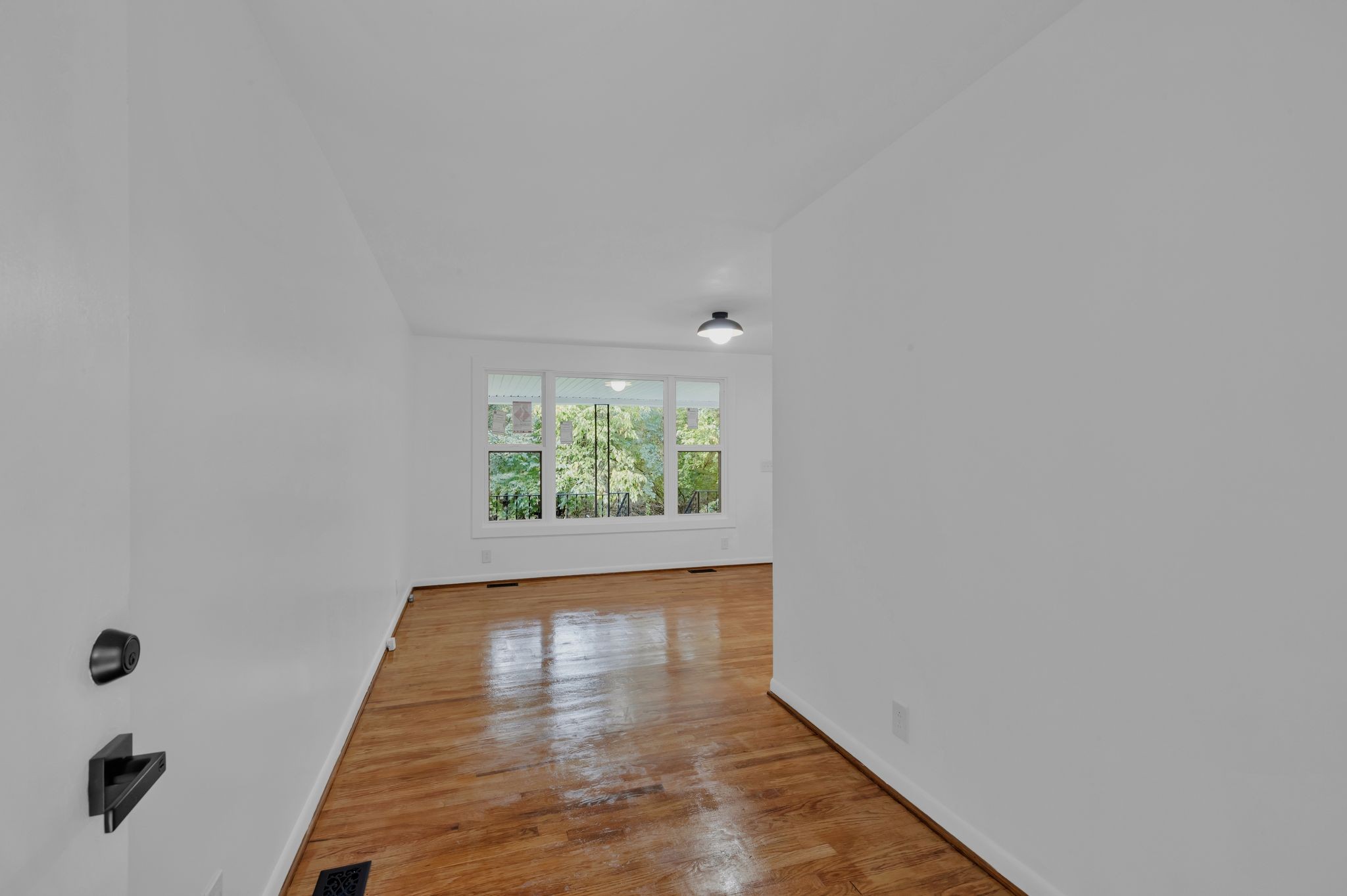 3638 Estes Road Nashville, TN 37215 - Photo 12 of 33