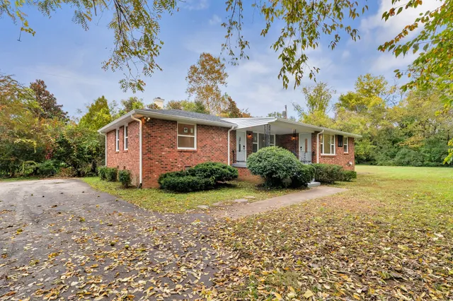 $675,000 | 3638 Estes Road, Nashville, TN 37215