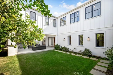 $6,250,000 | 2217 Laurel Place, Newport Beach, CA 92663