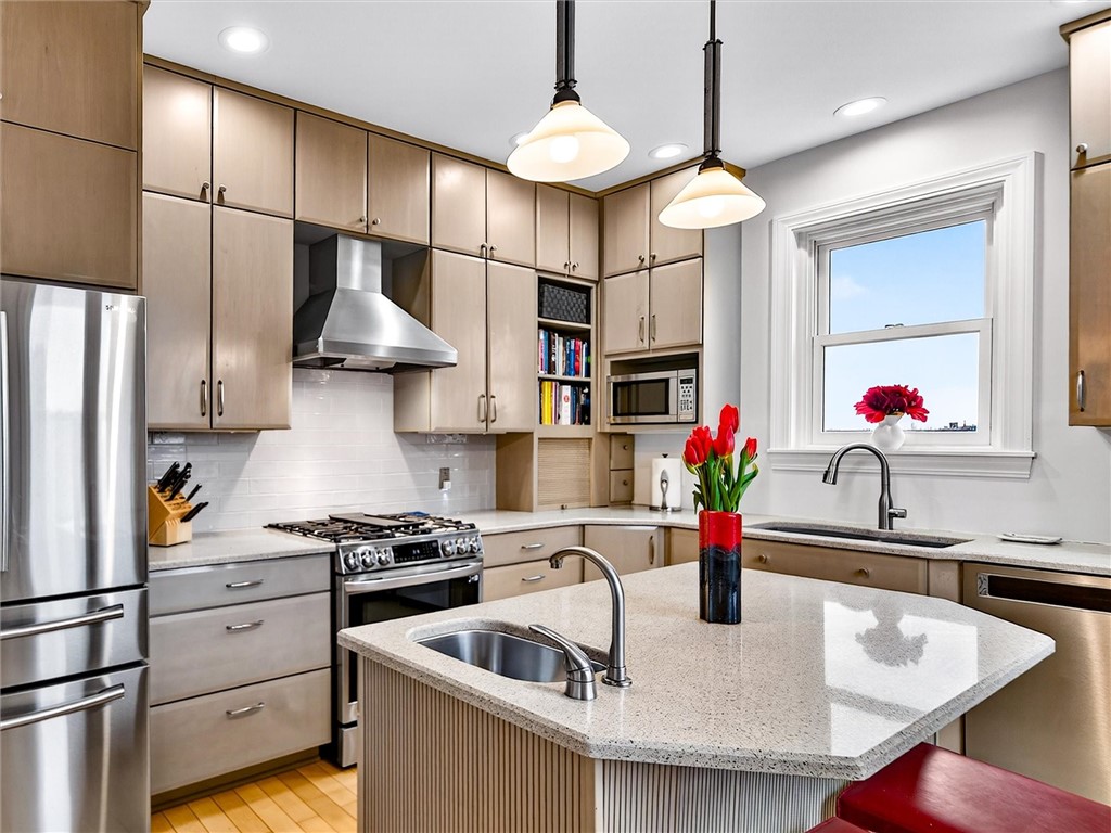 130 East Avenue, Unit UN440 Rochester, NY 14604 - Photo 16 of 40