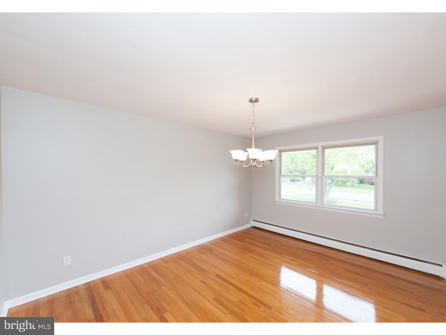 161 Federal City Road Lawrenceville, NJ 08648 - Photo 4 of 23 Dining Room