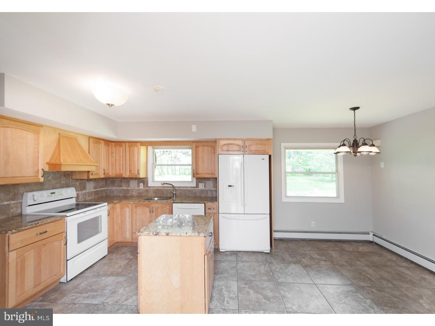161 Federal City Road Lawrenceville, NJ 08648 - Photo 6 of 23 Kitchen