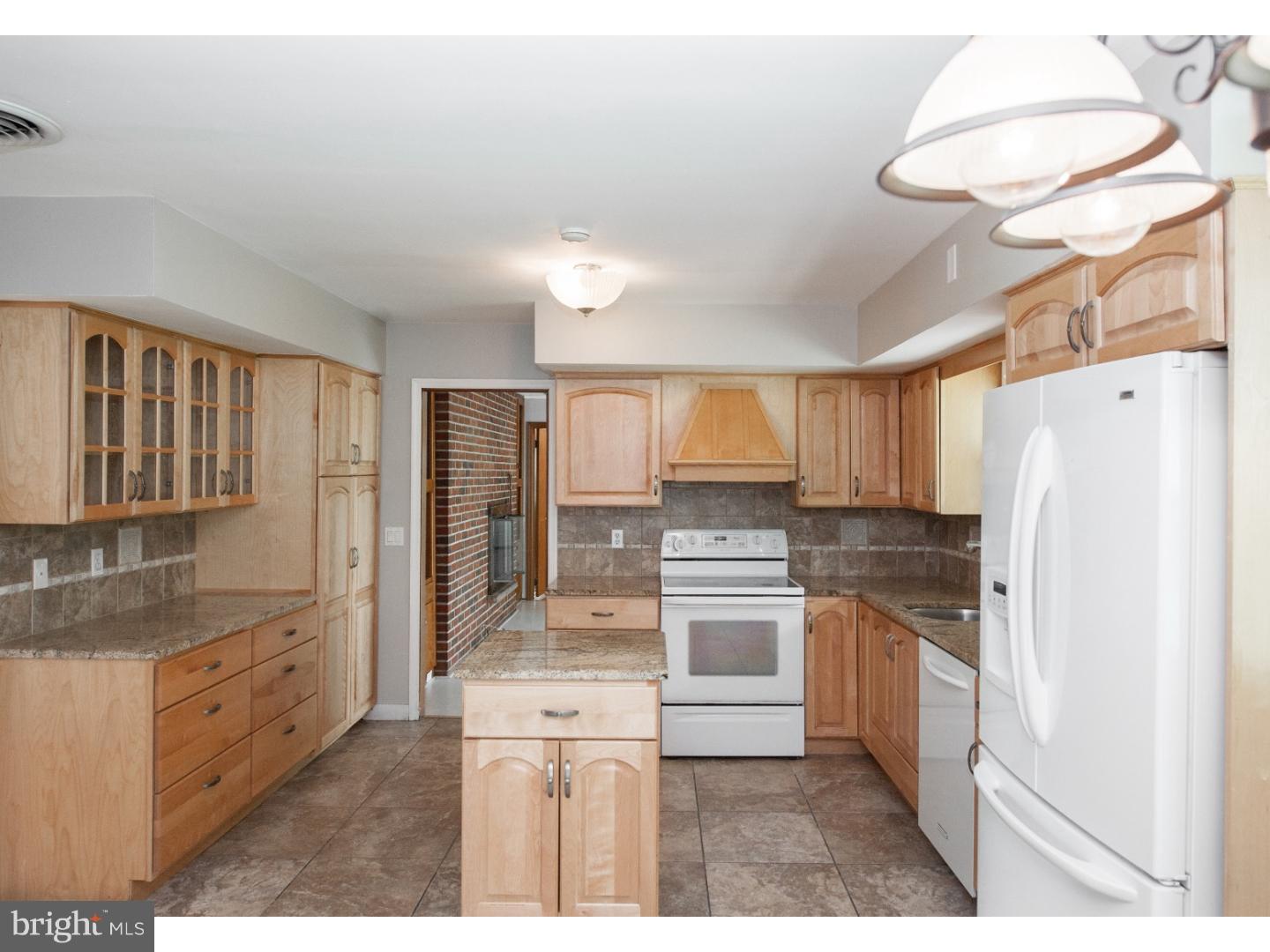 161 Federal City Road Lawrenceville, NJ 08648 - Photo 7 of 23 Gallery Image 7