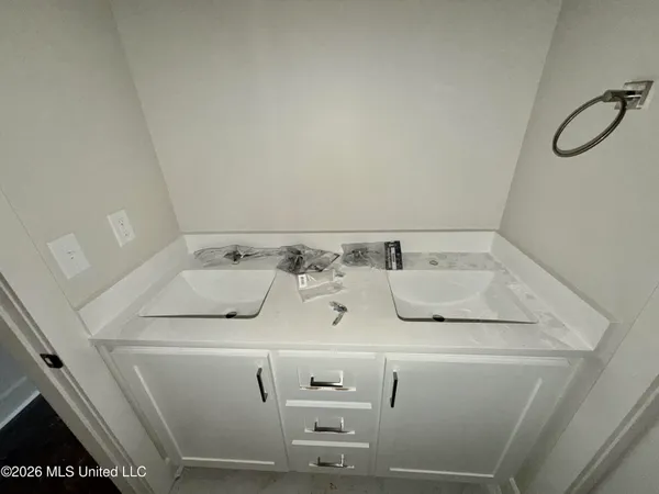 $450,000 | 39 Forest Barnes Road, Petal, MS 39465