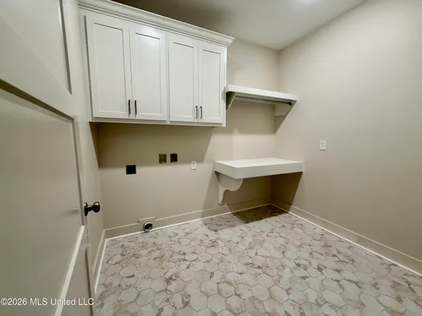 $450,000 | 39 Forest Barnes Road, Petal, MS 39465