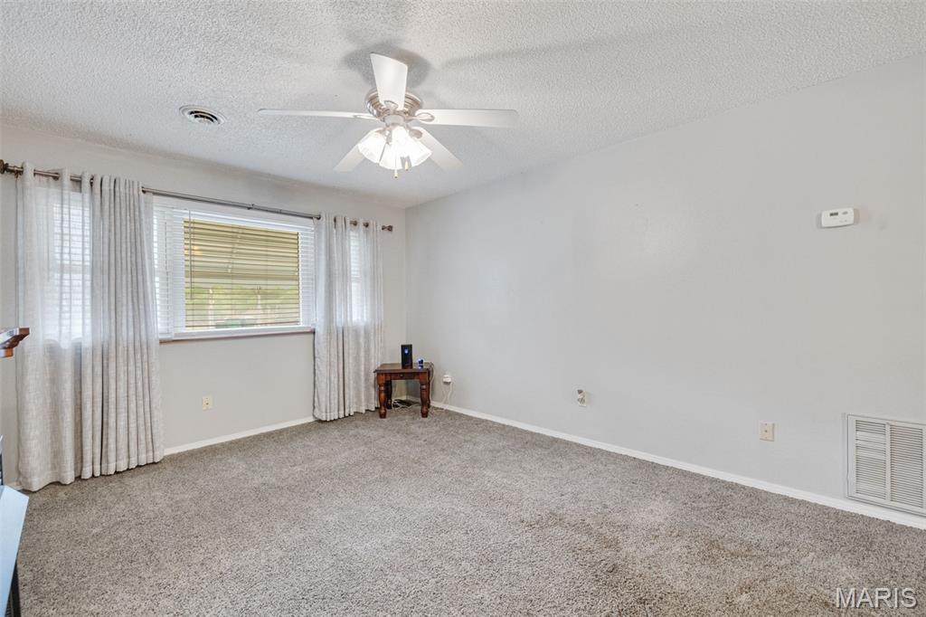 10023 Liberty Road Potosi, MO 63664 - Photo 9 of 27