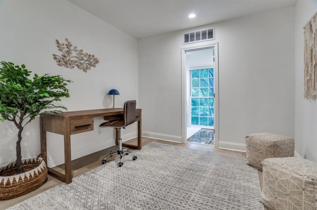 4804 Alan Dale Lane Dallas, TX 75209 - Photo 18 of 30