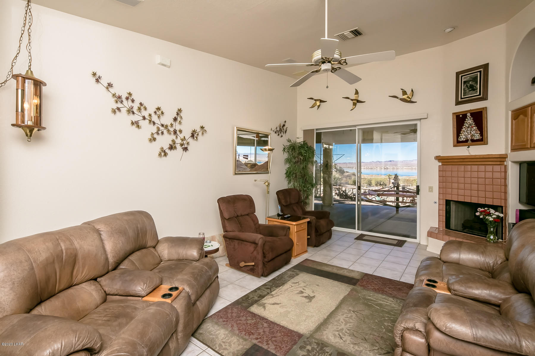 1340 London Bridge Road Lake Havasu City, AZ 86404 - Photo 19 of 120 1340LondonBridgeRd_19