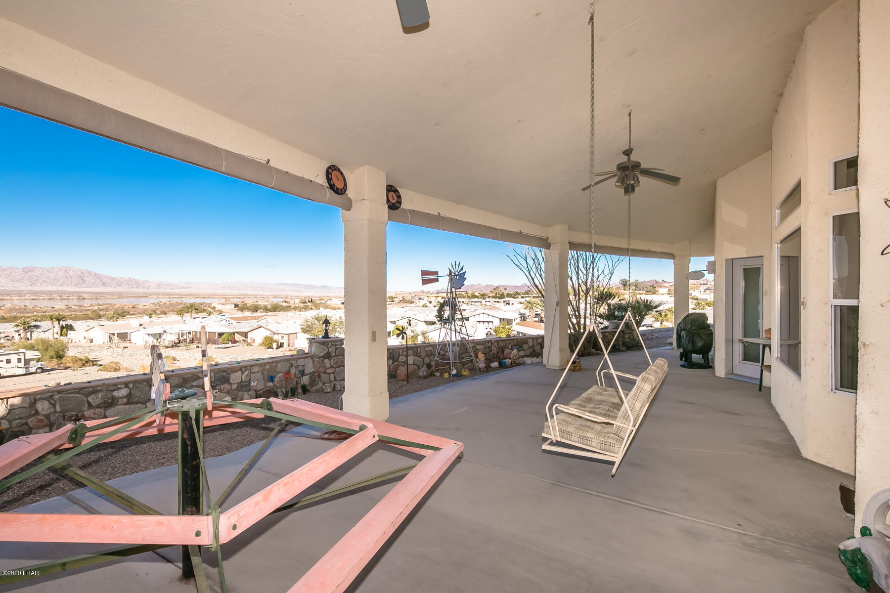 1340 London Bridge Road Lake Havasu City, AZ 86404 - Photo 48 of 120 1340LondonBridgeRd_48