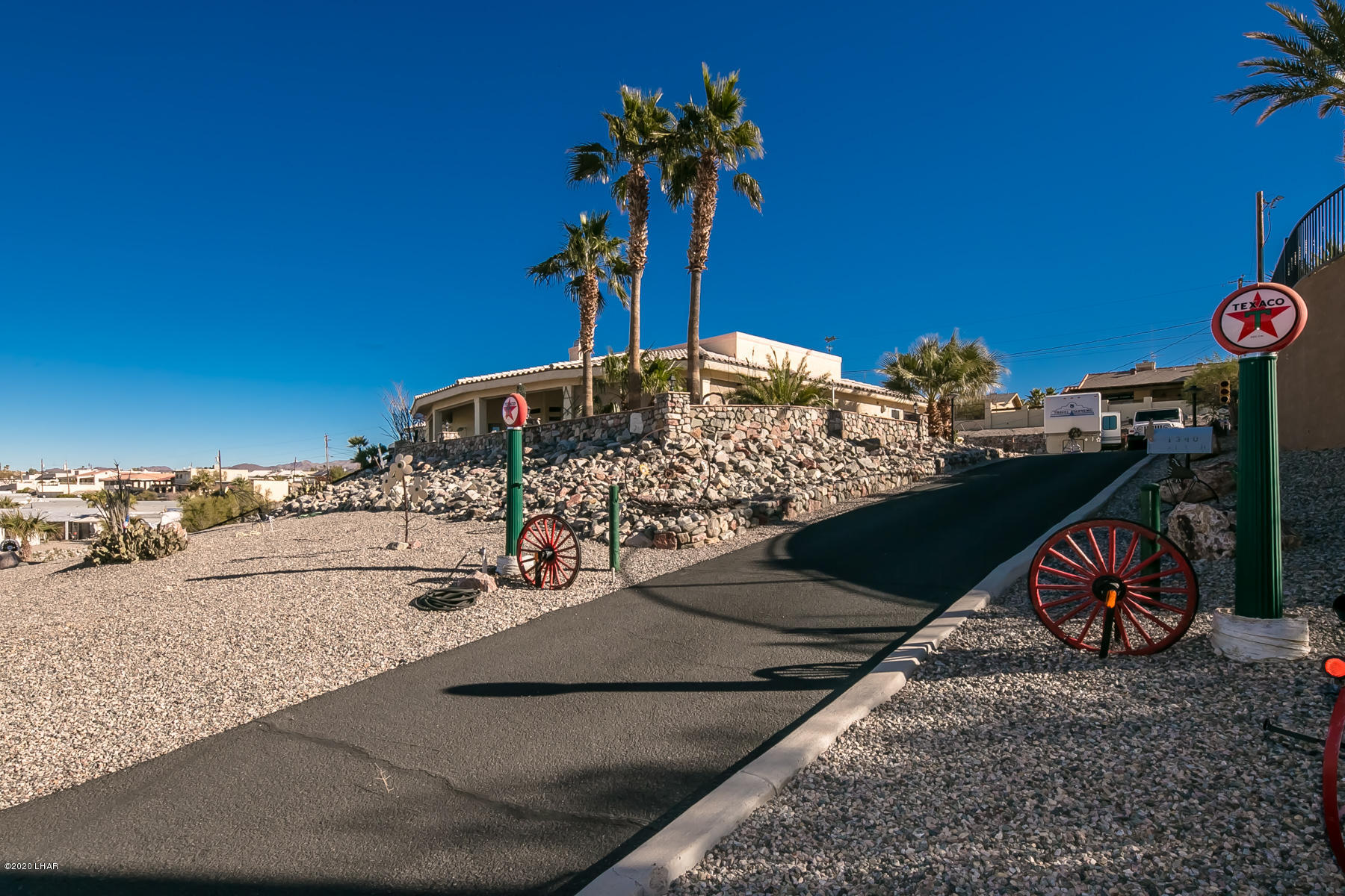 1340 London Bridge Road Lake Havasu City, AZ 86404 - Photo 5 of 120 1340LondonBridgeRd_04