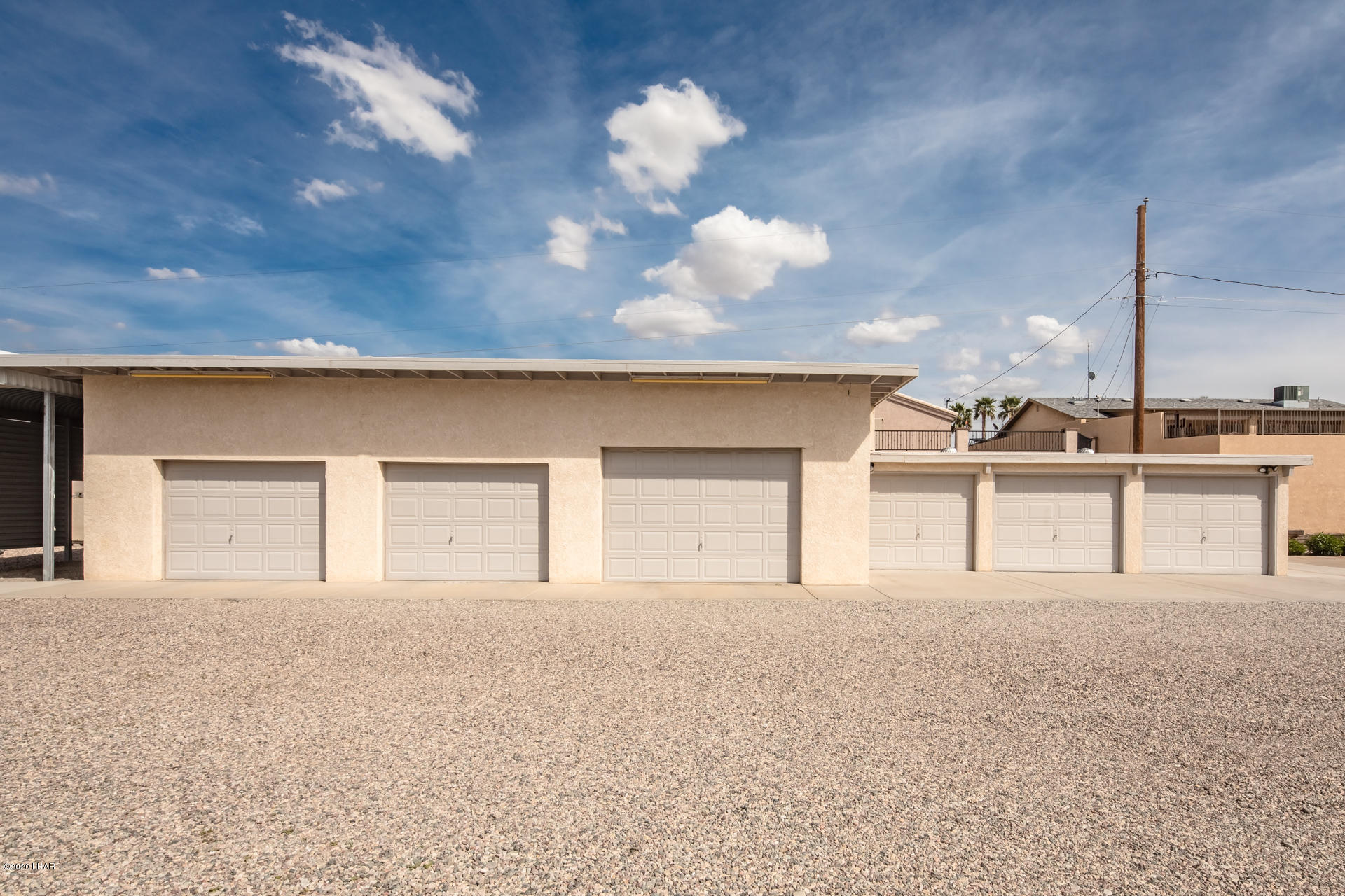 1340 London Bridge Road Lake Havasu City, AZ 86404 - Photo 6 of 120 1340LondonBridgeRd_80