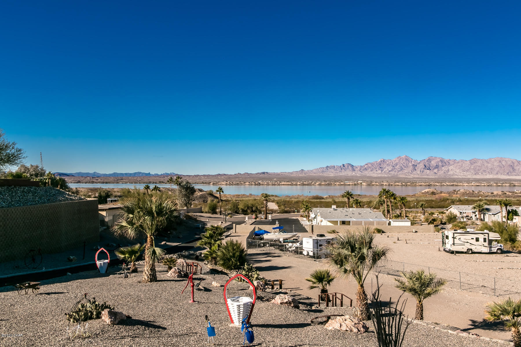 1340 London Bridge Road Lake Havasu City, AZ 86404 - Photo 73 of 120 1340LondonBridgeRd_73