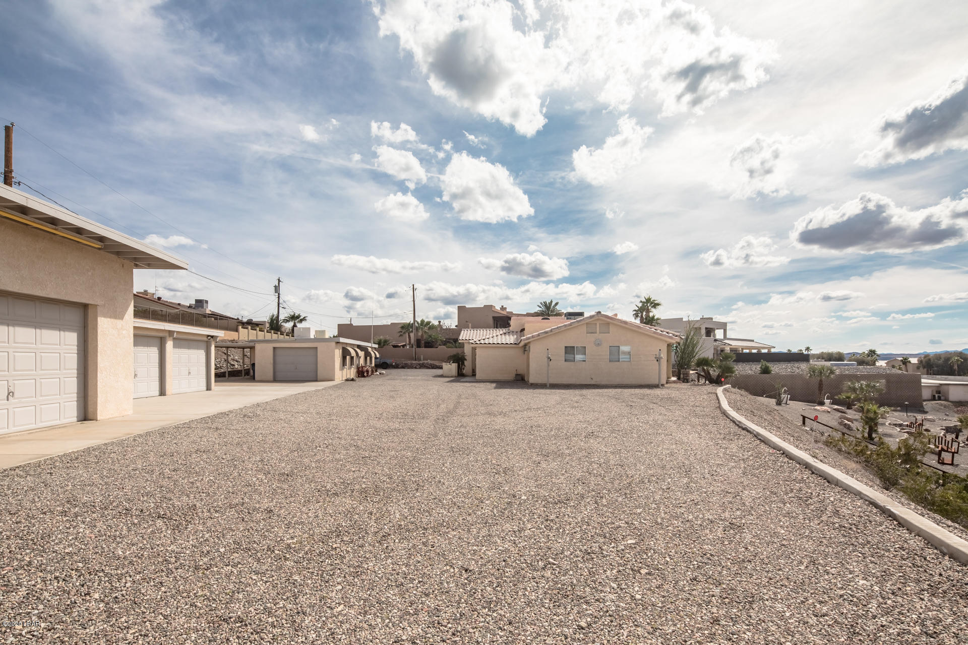 1340 London Bridge Road Lake Havasu City, AZ 86404 - Photo 99 of 120 1340LondonBridgeRd_81
