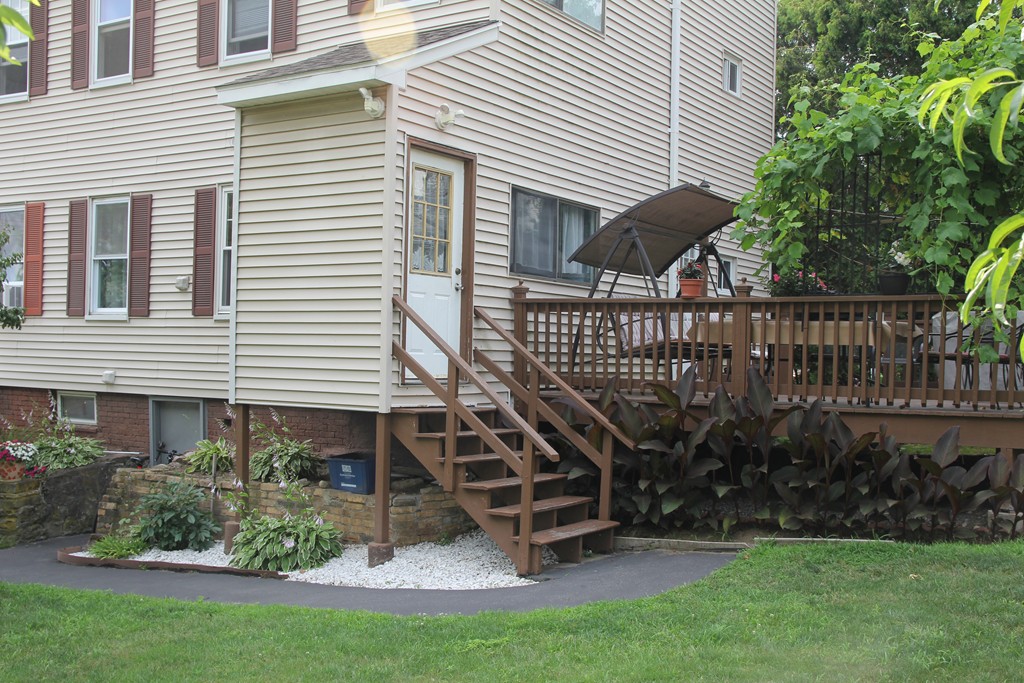 3 Gibbs Street Worcester, MA 01607 - Photo 2 of 13 Gallery Image 2