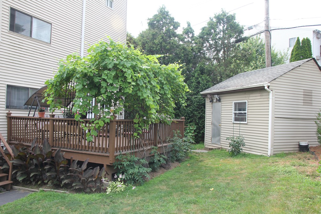 3 Gibbs Street Worcester, MA 01607 - Photo 4 of 13 Gallery Image 4