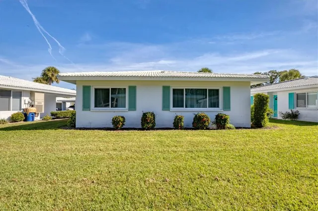 $187,900 | 1815 Roxane Way, Unit 65, Sarasota, FL 34235