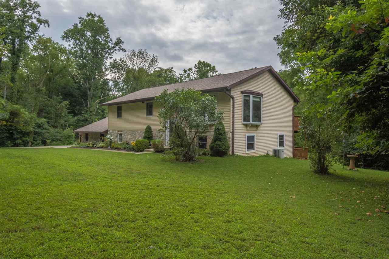 3419 West Cockrell Road Bloomington, IN 47403 - Photo 3 of 31 Gallery Image 3