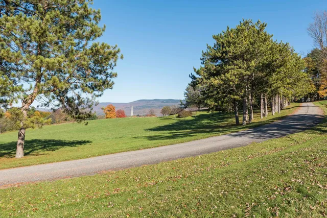 $1,950,000 | 1086 West Road, Bennington, VT 05201