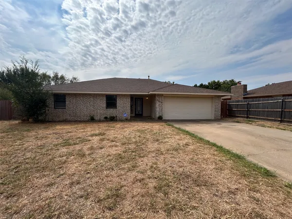 $155,000 | 3206 Lansbrook Court, Duncan, OK 73533