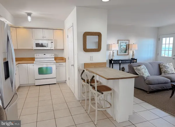 $630,000 | 15252 Lake Drive, Scotland, MD 20687