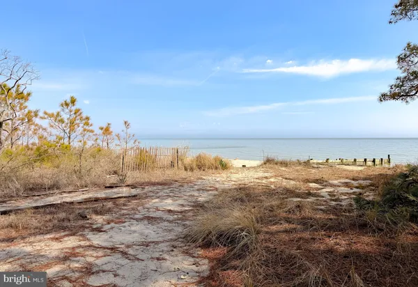 $630,000 | 15252 Lake Drive, Scotland, MD 20687