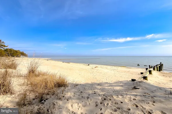 $630,000 | 15252 Lake Drive, Scotland, MD 20687